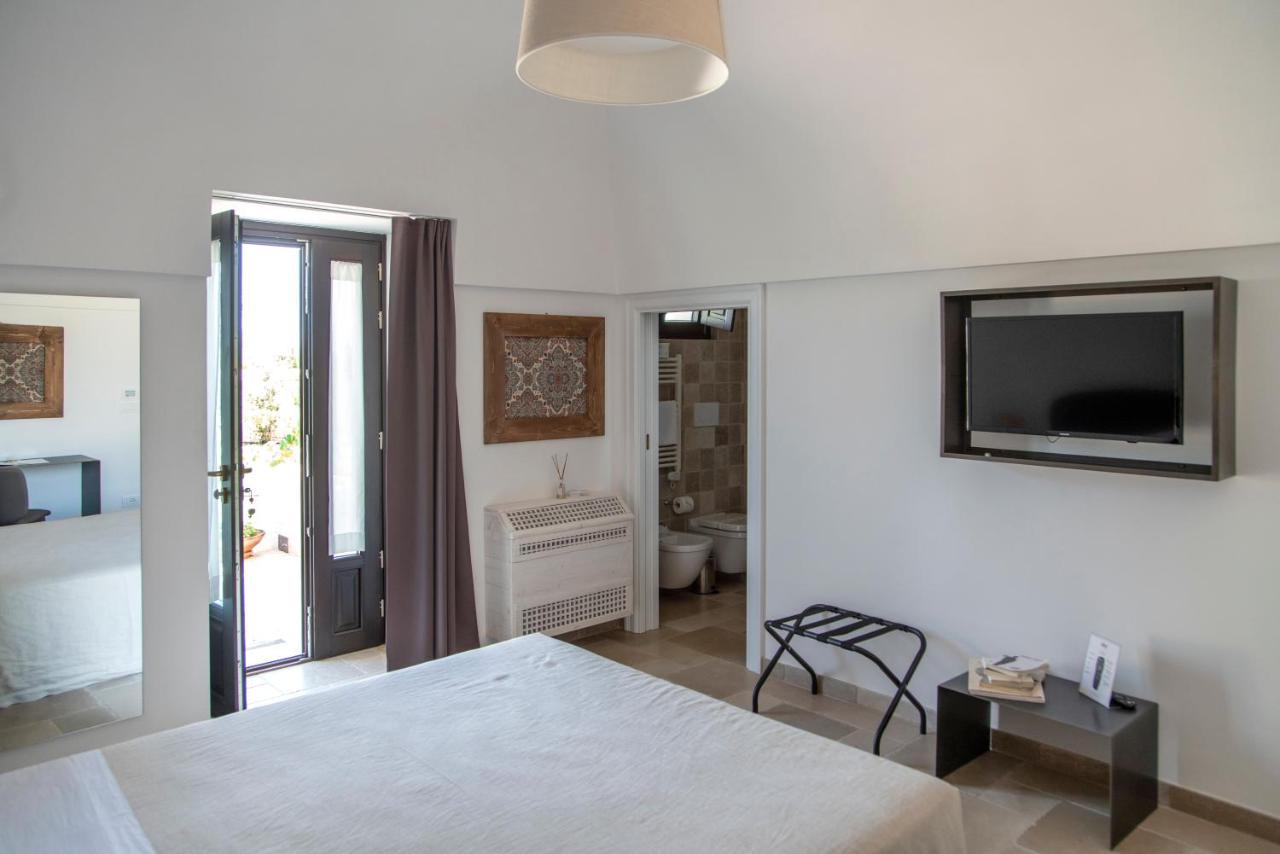 Ottolire Resort Locorotondo Eksteriør billede